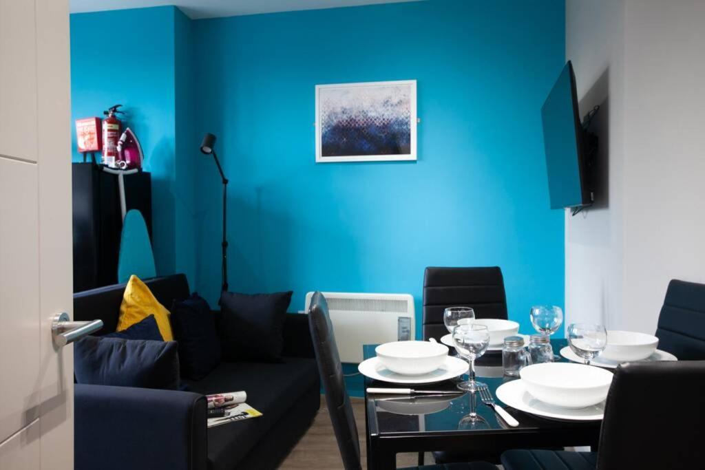 Stylish Central Location 2Bd Apartment ウィガン エクステリア 写真