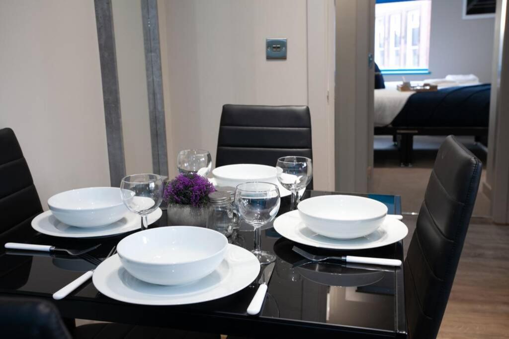Stylish Central Location 2Bd Apartment ウィガン エクステリア 写真