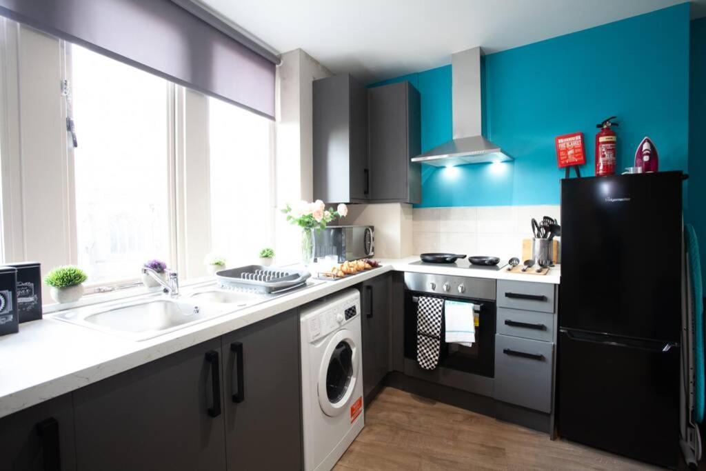 Stylish Central Location 2Bd Apartment ウィガン エクステリア 写真